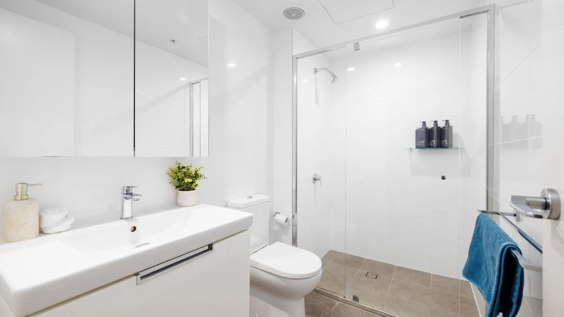 Cozy 1Br Perfect For Business Trips Parking&Wifi Apartment Brisbane