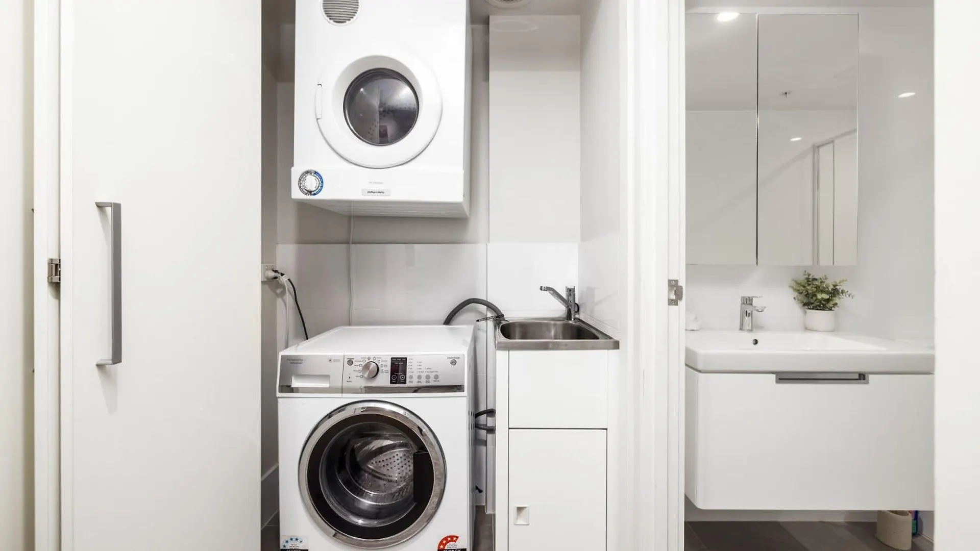 Cozy 1Br Perfect For Business Trips Parking&Wifi Apartment Brisbane 0*,  Australia